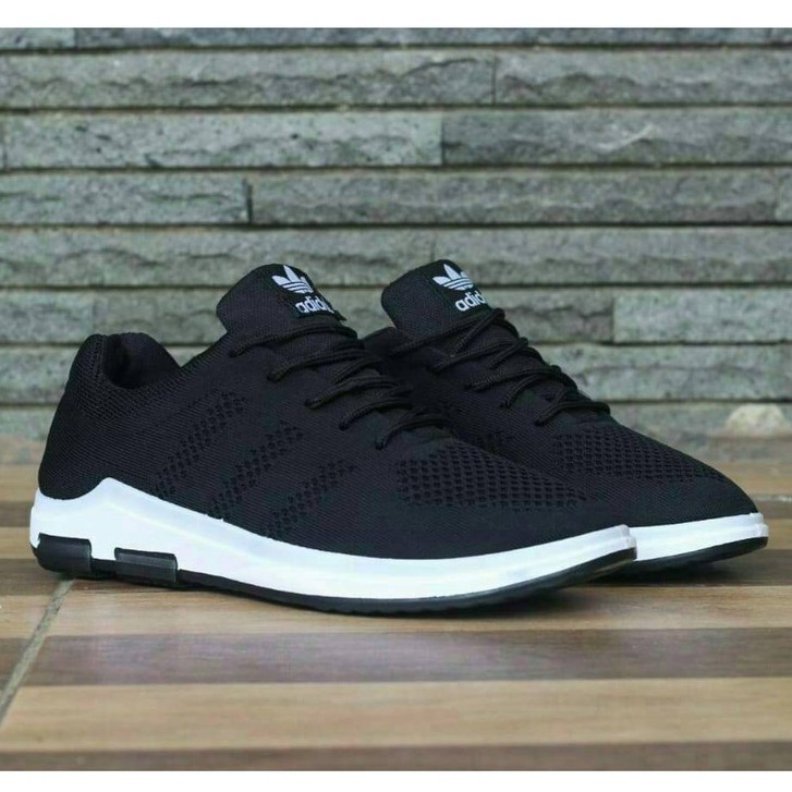  SEPATU  ADIDAS  POREBOOST SNEAKER  OLARAGA POPULAR RUNNING 