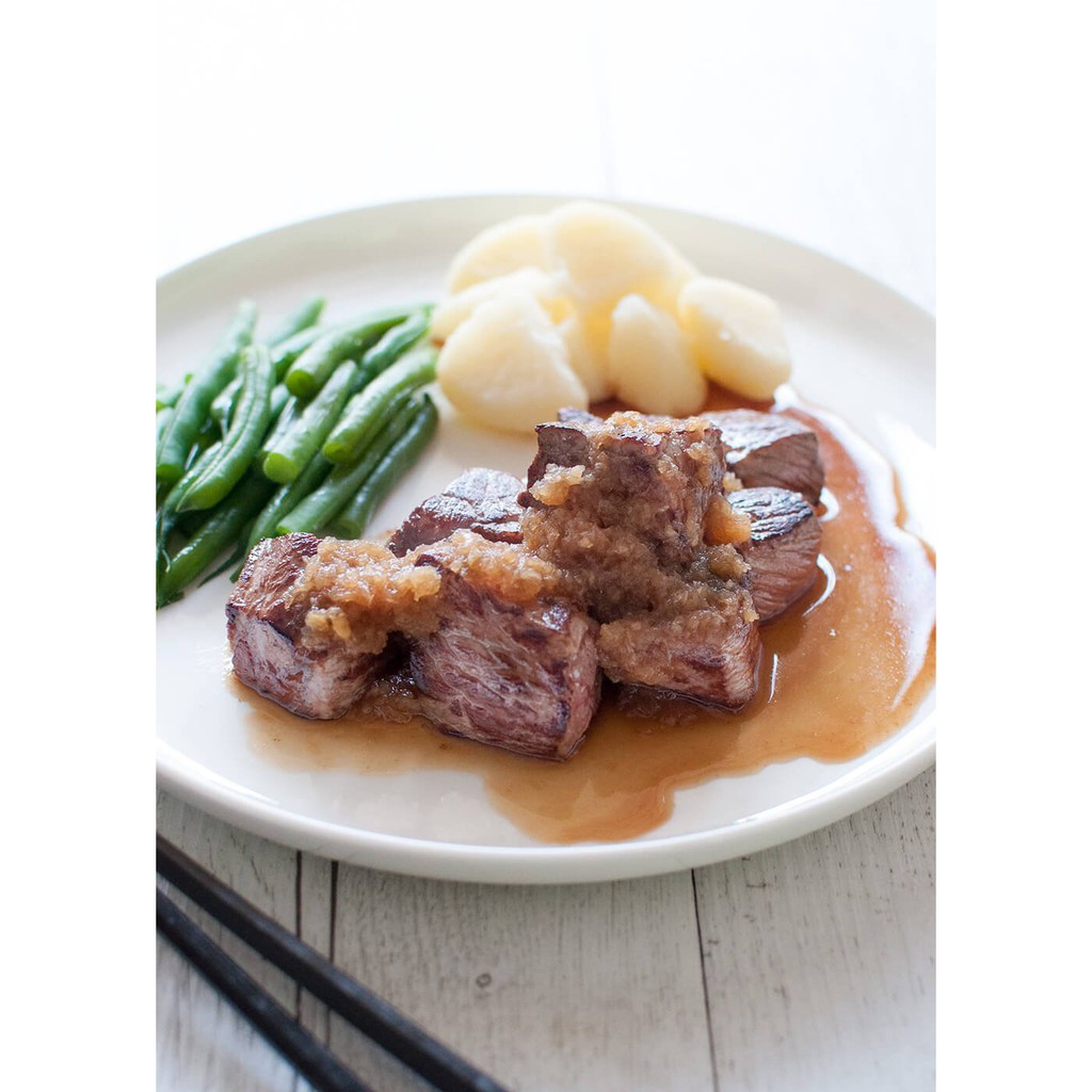 

SAIKORO WAGYU BEEF MELTIC CUBES STEAK RYOU - 1 Kg