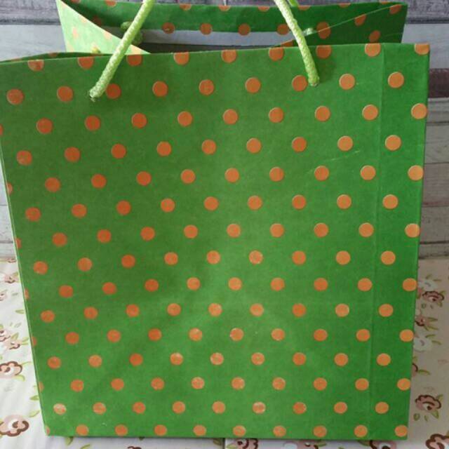 

Kantong kertas / paperbag R8