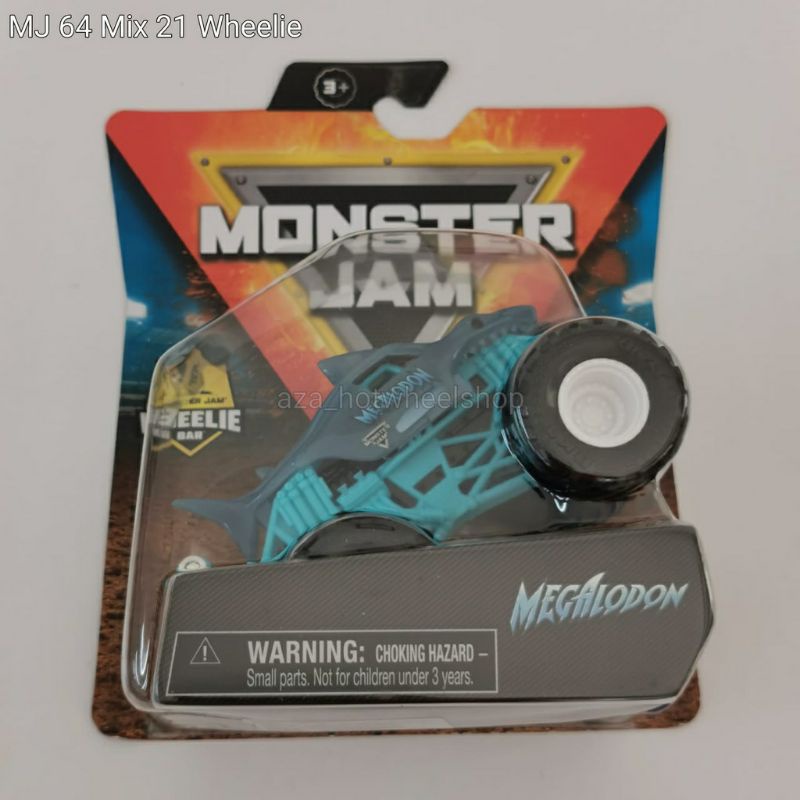 spin master Monster Jam Megalodon pirates Dragonoid Bakugan Superman Batman