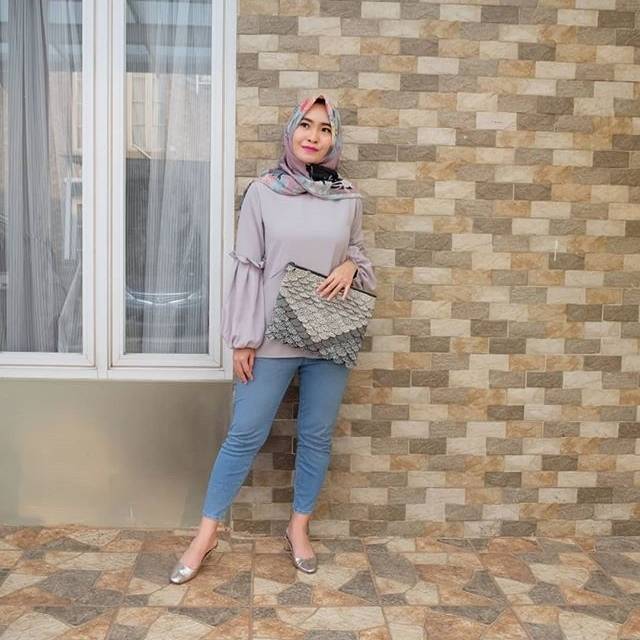 SURPRISE SALE Salsa Top Grey Hnc by Radwah