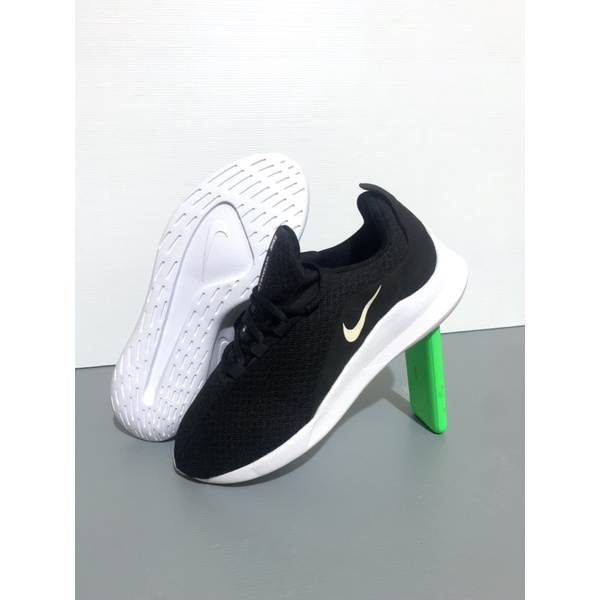 Sepatu NIKE VIALE BLACK WHITE size 42.5 Original Made in Indonesia