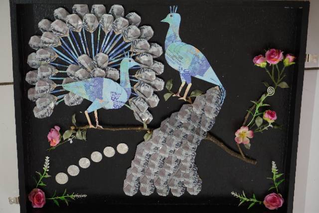 94 Gambar Burung Merak Dari Uang Kertas Gratis Terbaru