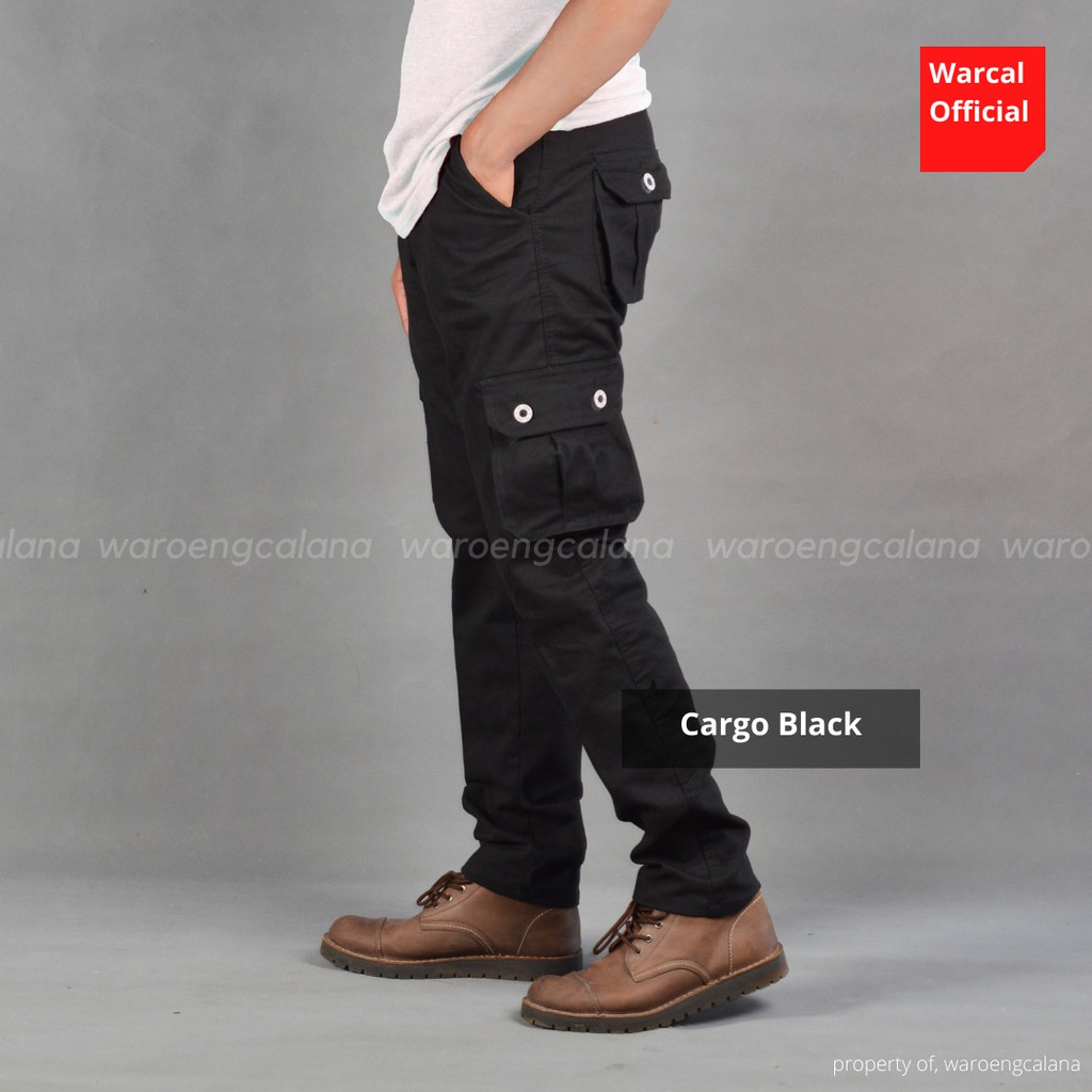 In One Celana Cargo Panjang Black