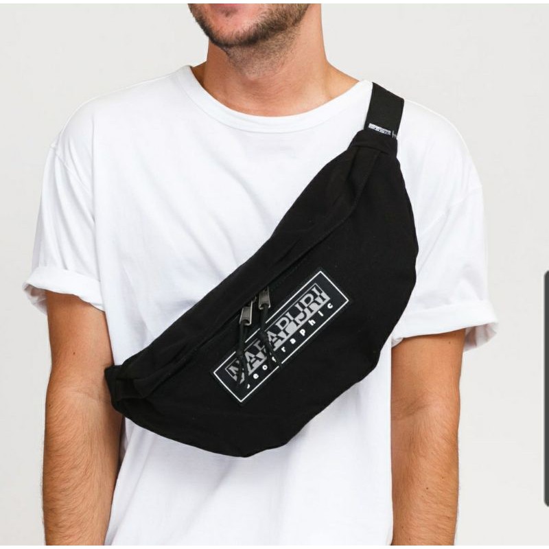 Napapijri Haset 2 Bum Bag In Black