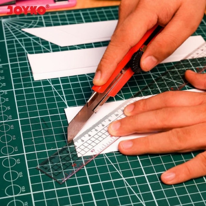 

Cantik Cutter Joyko L500 (Gratis Isi 1 Tube/5Pcs) Bagus