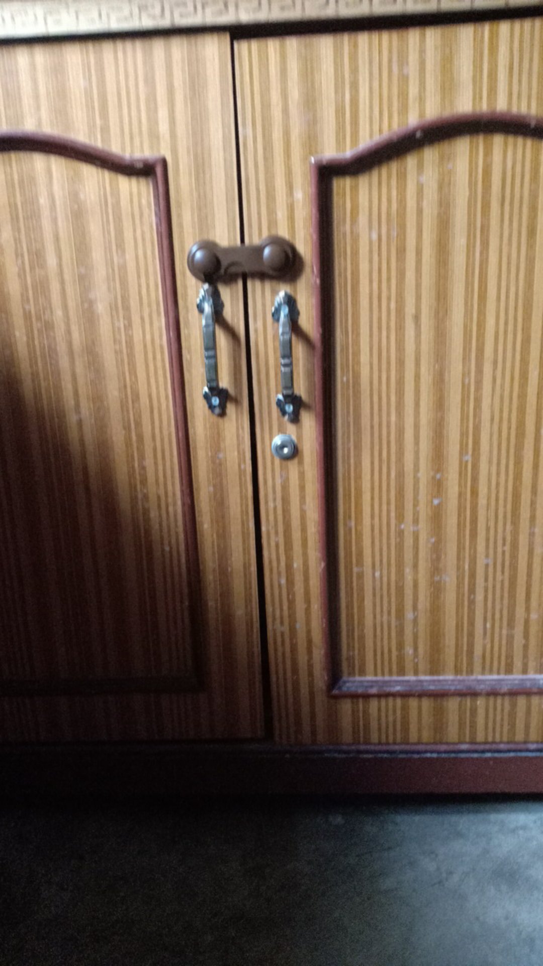 Pengunci Pintu/laci/kabinet Aman Untuk Anak-anak