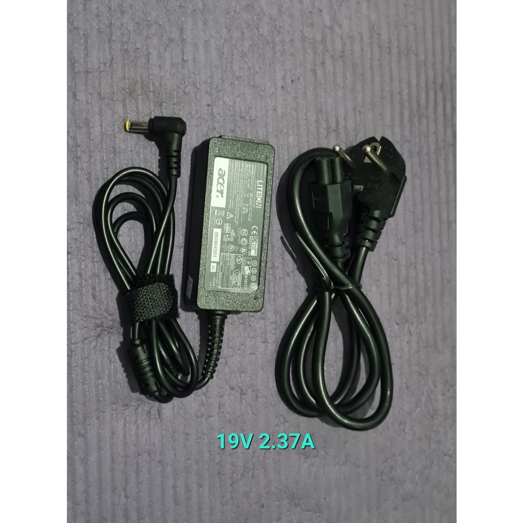 ORIGINAL ACER 19V LAPTOP KOMPUTER CAS CASAN CHARGER ADAPTOR AC DC MULTI POWER TRAVEL BATOK CHARGING ADAPTER NETBOOK MULTIFUNGSI SERBA GUNA TIDAK MUDAH PANAS TERBUAT DARI BAHANYANG BERKHUALITAS TINGGI DENGAN HARGA TERJANGKAU