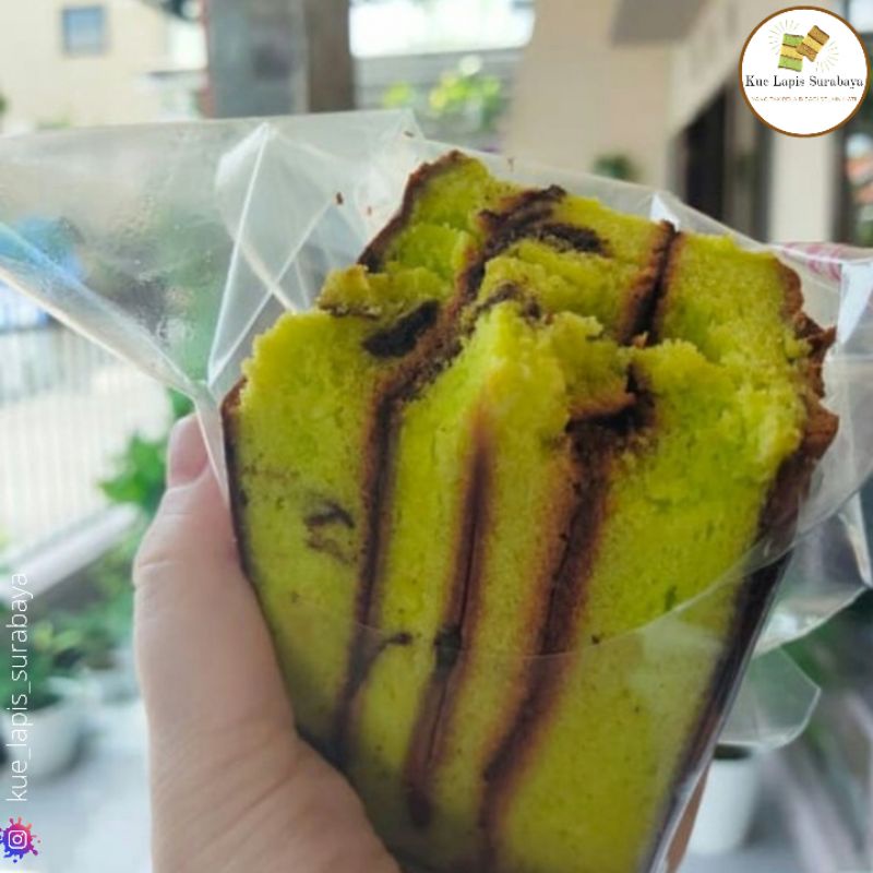 

Spikoe Batik Pandan Kue Lapis Surabaya dengan Resep Kuno Asli