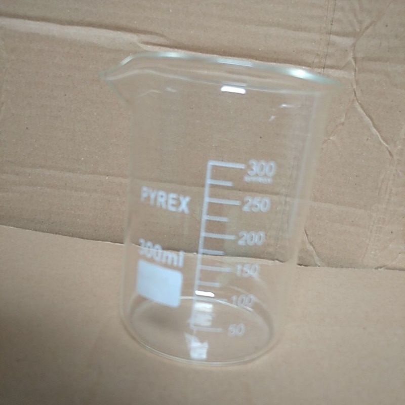 Beaker gelas - gelas kimia cup 300 ML pyrex asli
