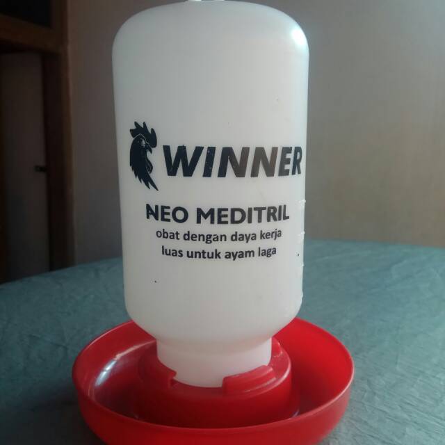 Tempat minum ayam 1liter wadah air minum ayam galon minum ayam 1 liter DOC