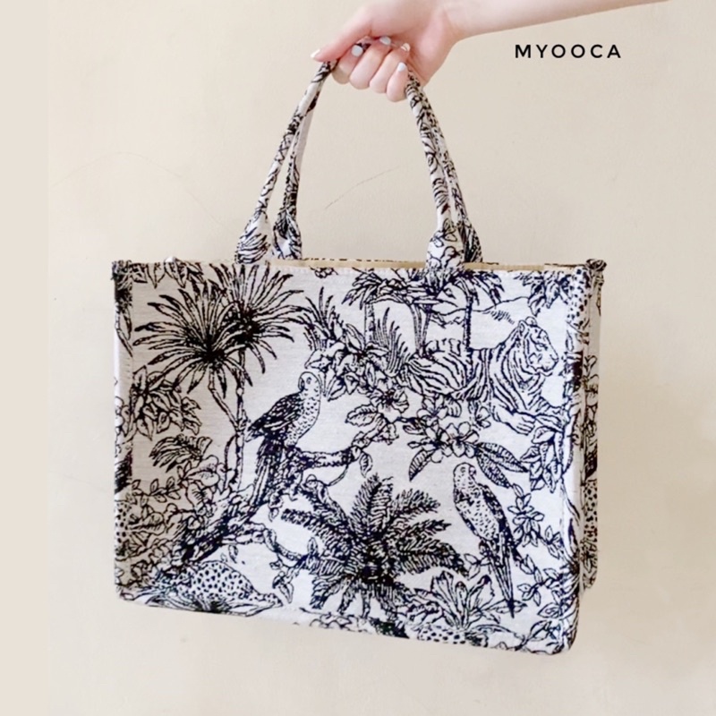 Myooca | Agatha Bag | Tote Bag