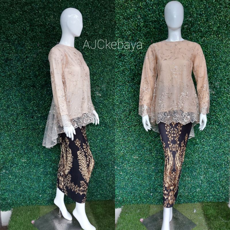 Kebaya / Gotik Pingwin/ Kebaya Modern/ Kebaya Tunik / Set Kebaya/ajc kebaya-2