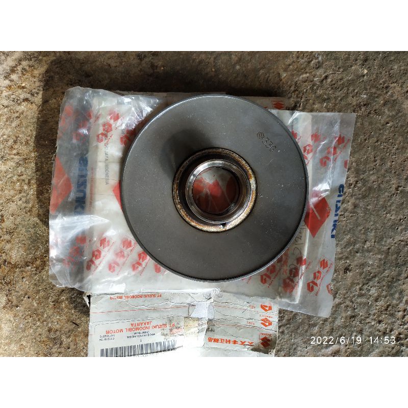 puli pully cewek suzuki spin skywave