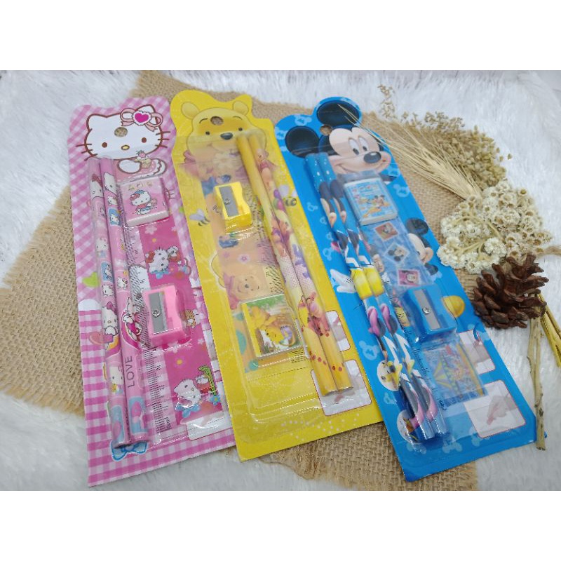 

Set Alat Tulis Sekolah 5 in 1 Karakter Lucu