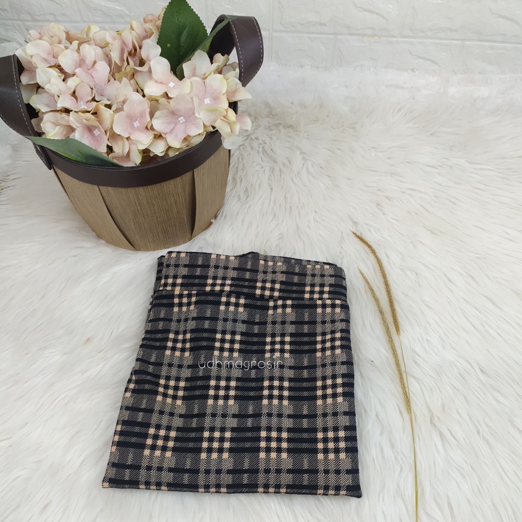 Jumbo Rok Motif Kotak / Span Tartan premium Super Jumbo-A1 Span TTN CREAM