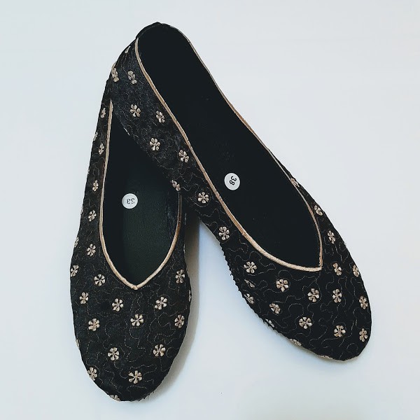 etnik fashion sepatu wanita flat slip on bordir murah terbaru melati hitam