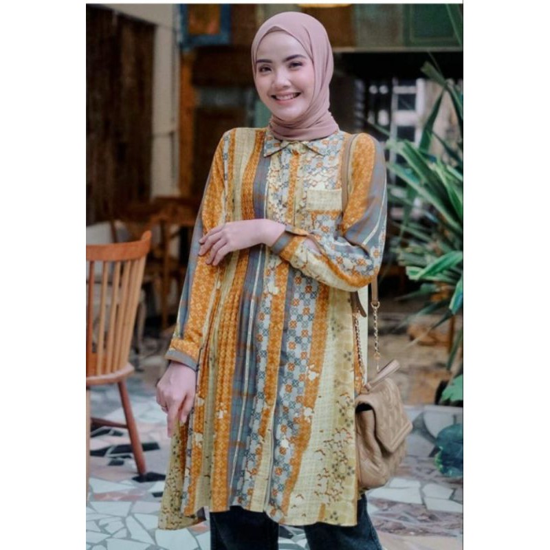 MENIK TUNIK RIA MIRANDA