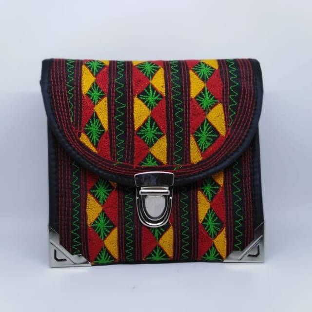 Tas selempang mini khas aceh