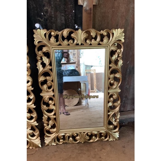 cermin hias dinding ukir jepara