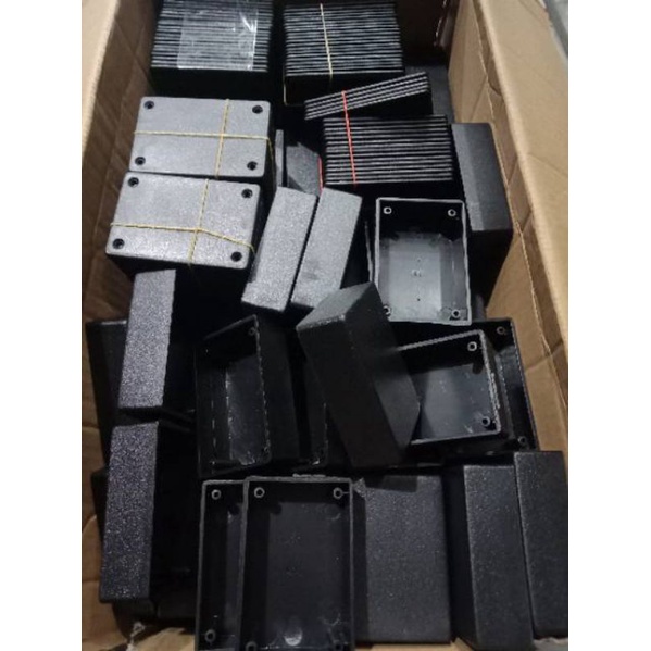 box x1 polos hitam ukuran 5x2,5x7,5 BOX PLASTIK HITAM POLOS