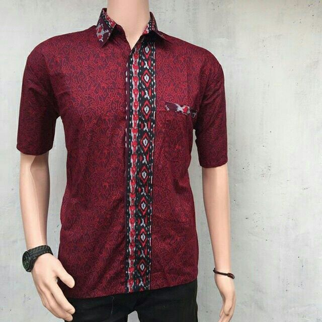 Kemeja batik Megamendung