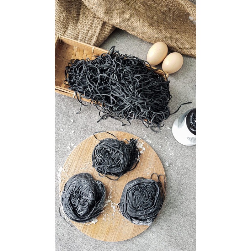 

Mie Mentah / Mie Telur / Mie Basah / Mie Charcoal / Yamien