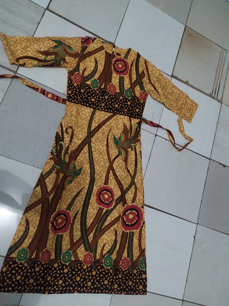 Batik Couple Keluarga Sania Ruffle Ori Ndoro Jowi Dnt Motif Daun Ilalang Kuning
