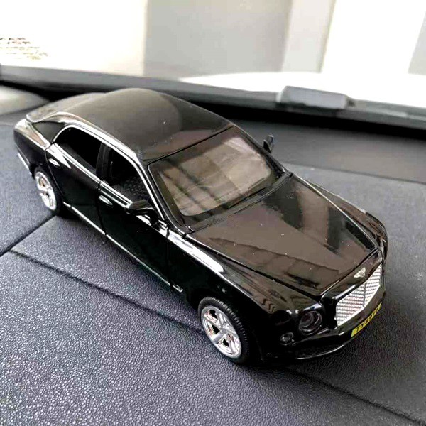 Pajangan BENTLEY MULSANNE Diecast Miniatur Parfum Parfume Pewangi Mobil