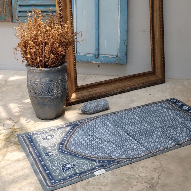 Sajadah Tebal Sajadah Kecil sajadah traveling poch terlaris dan termurah Sajadah Kecil Sajadah Turke