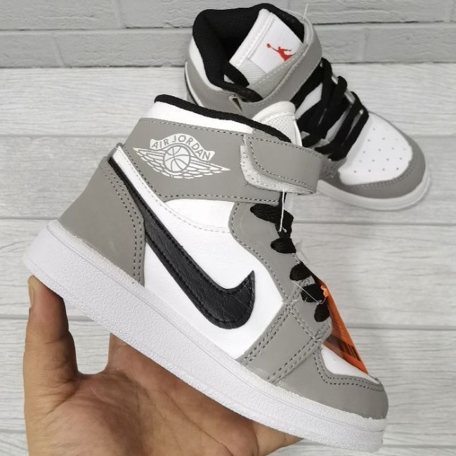 sepatu sneakers anak kids boots nike jordan 1 high retro abu putih hitam grey cewek cowok 26-35