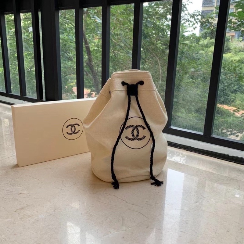 pouch makeup bucket Chanel beauty gift