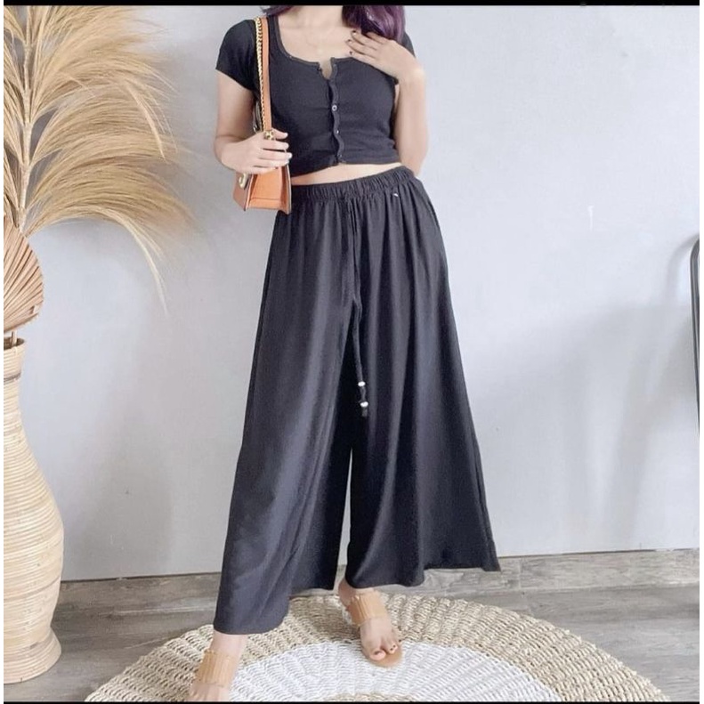 (BISA COD) Celana Panjang Kulot Wanita /Daily Kulot Umbrella Jumbo bahan moscrepe-Hitam