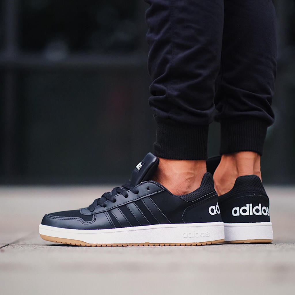 adidas low black