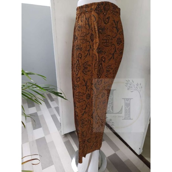 Rok jarik wiron plisket batik wahyutemurun