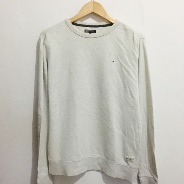 crewneck tommy