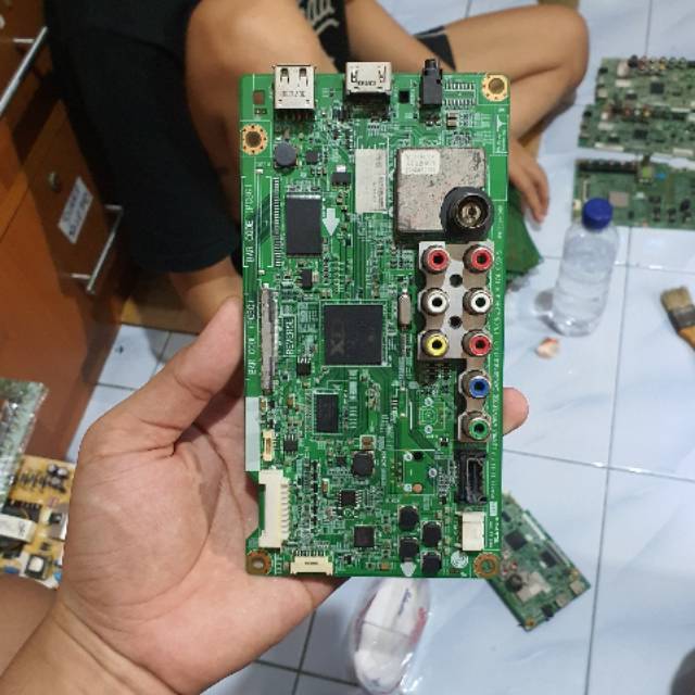 MB TV LED LG 42LN5400 - MAINBOARD  - MOBO  - MOTHERBOARD  - MESIN TV LED LG 42LN5400