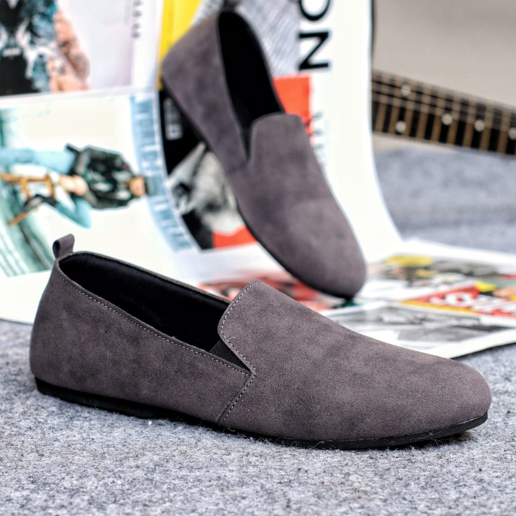 CORD Sepatu Slip On Pria Kulit Syntetic Sepatu Pria Casual Anti Slip Cowok Pantofel