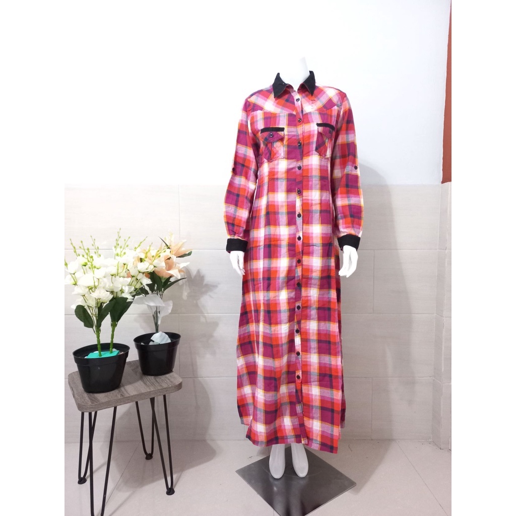 Gamis Wanita Long Dress Flanel Kotak-Kotak Full Kancing Aktif