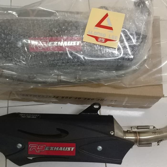 Terlaris Knalpot r9 misano black pcx nmax aerox