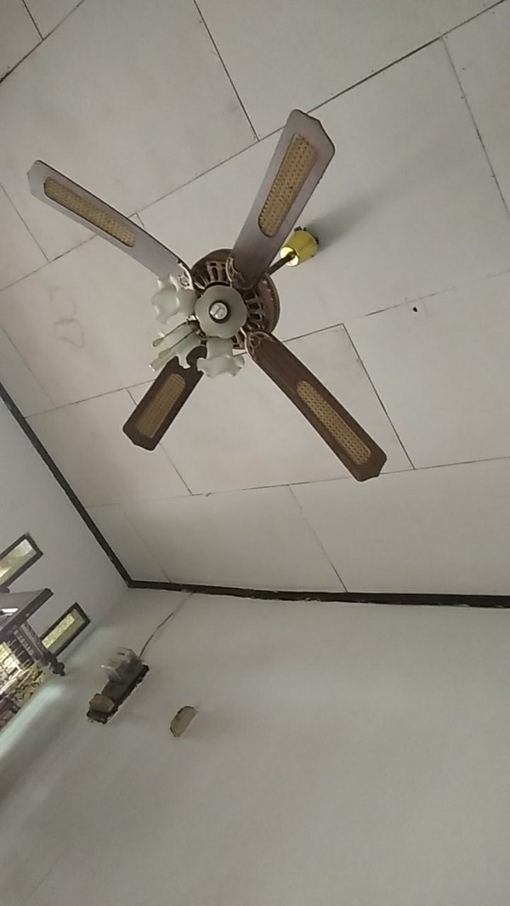 So Klin Rapika Pelicin Pakaian Pouch 400ml