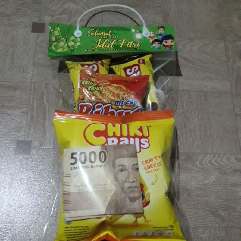 

Kemasan snack lebaran ukuran medium isi 5 lembar