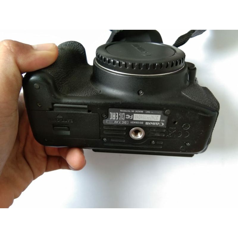 kamera Canon 700d bekas body only BO