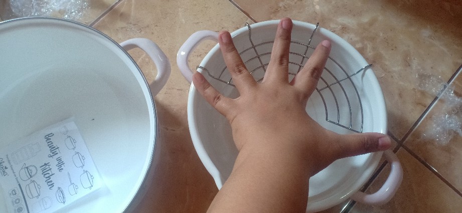 Panci Enamel Cantik Dutch Oven 24 Cm Chefina Kedawung Pi04g24