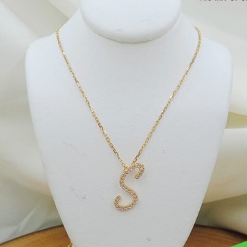 Kalung huruf wanita fashion emas limited edition kadar 375