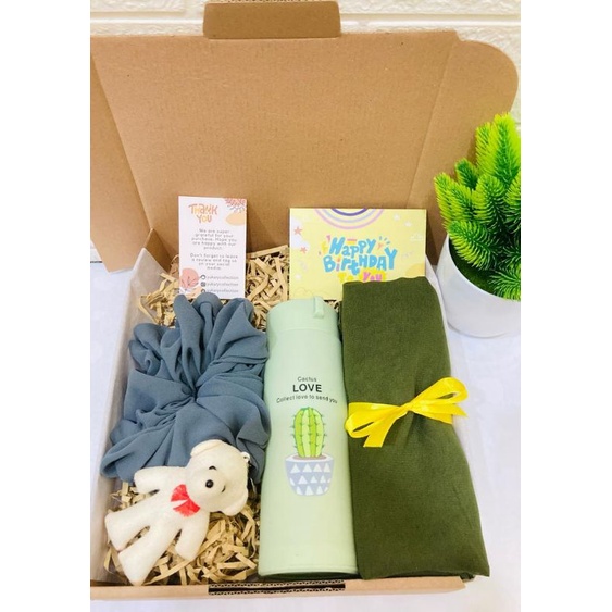 

Hampers Kado Ulang Tahun Cewek / Gift Box Birthday / Hampers Anniversary