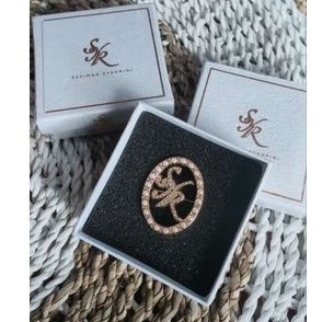 brooch SYR fatimah syahrini