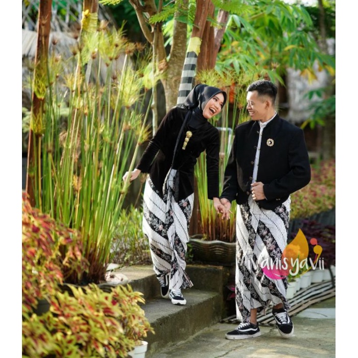 Baju Prewedding - Lereng Stik / Nuansa Hitam Kombinasi Putih