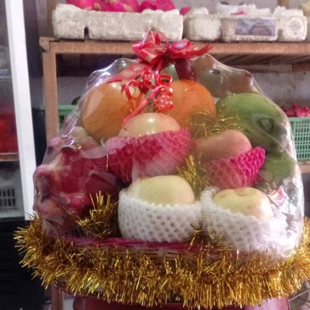 

Parcel buah segar ukuran besar