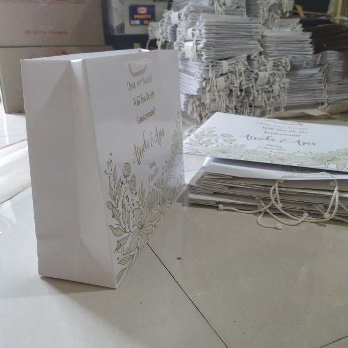 

PROMO paperbag bridesmaid 35x10x25